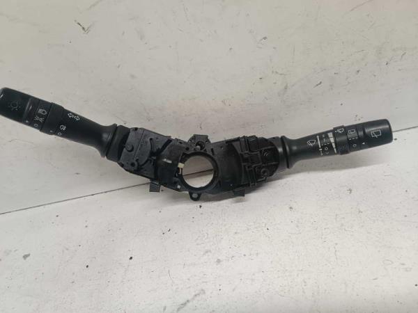 COMMODO HYUNDAI i20 2008-2015 - Vue 1